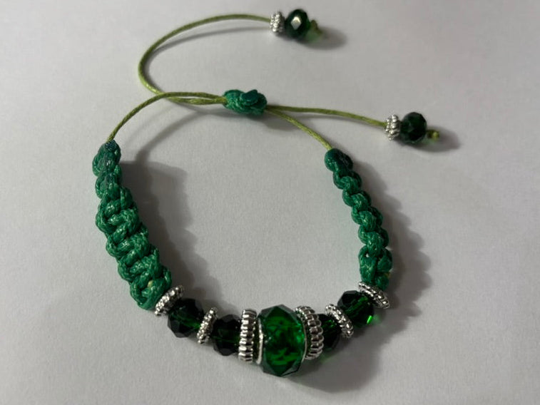 Braided Romantic Green Bracelet